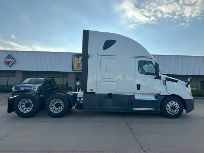 2020 Freightliner Cascadia