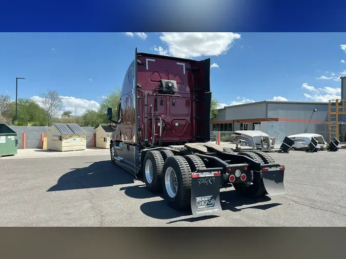 2022 Freightliner Cascadia 126