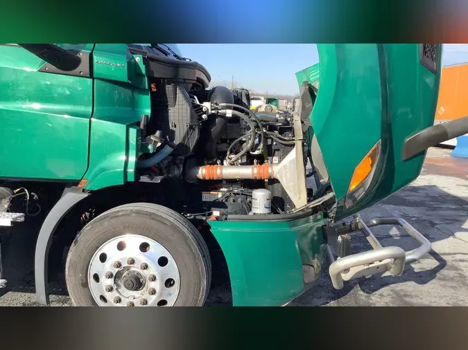 2020 Freightliner Cascadia 126