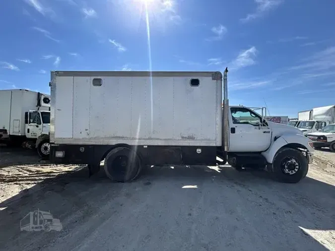 2007 FORD F750 XL SD