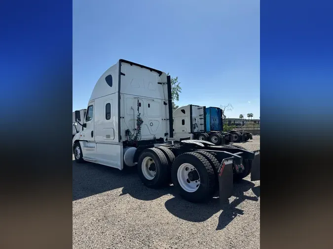 2019 FREIGHTLINER/MERCEDES CASCADIA 125