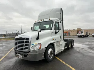 2016 Freightliner CASCADIA 125