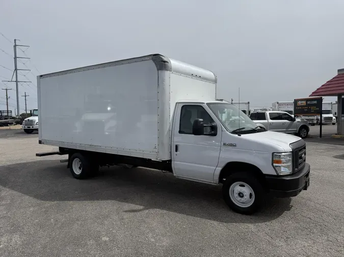 2019 Ford E-450