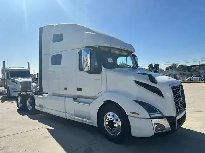 2024 Volvo VNL64T760