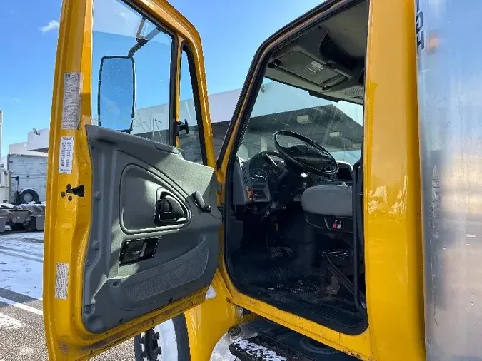 2005 International 4300