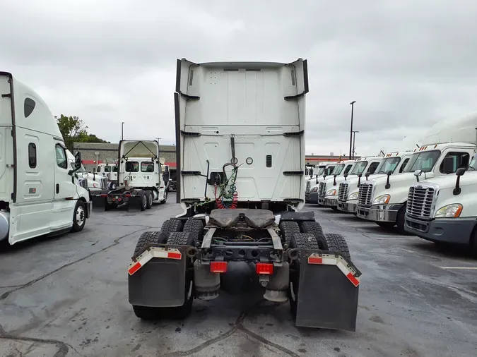 2018 NAVISTAR INTERNATIONAL LT625 SLPR CAB