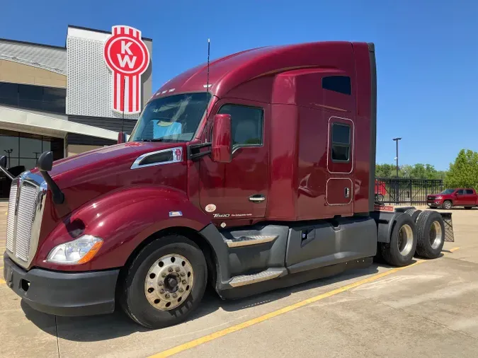 2021 Kenworth T680