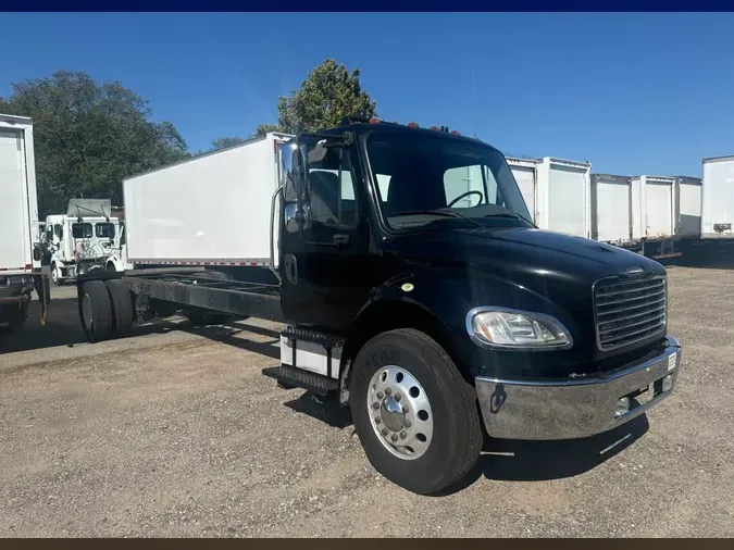 2018 FREIGHTLINER/MERCEDES M2 106