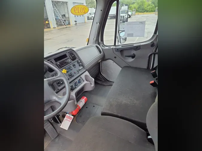 2019 FREIGHTLINER/MERCEDES M2 10650389271bd54768f4dfe88b7dd5785de