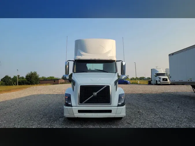 2018 Volvo VNL300