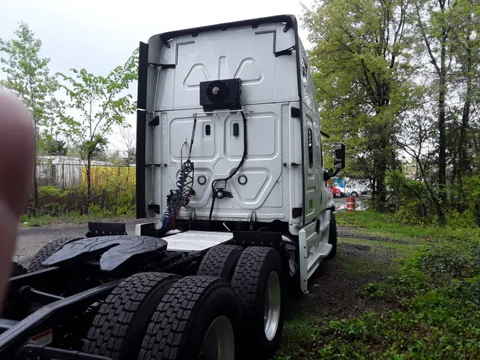 2018 Freightliner CASCADIA 125