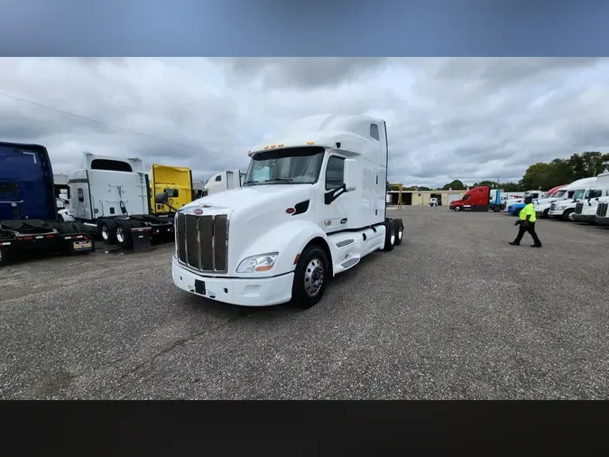 2022 Peterbilt 579