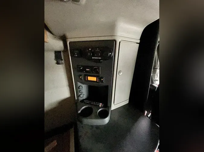 2021 Peterbilt 5795056235fd2b22f48d4d1c447bec546c6