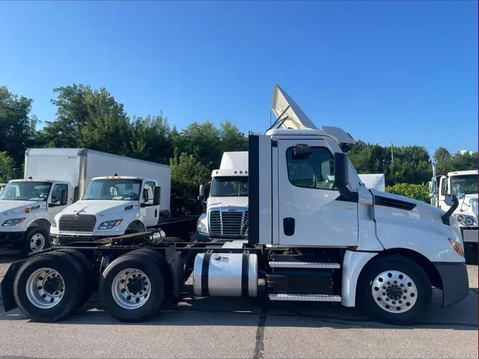 2021 Freightliner Cascadia5056a1eea440aff81fcca94d00d4bec3