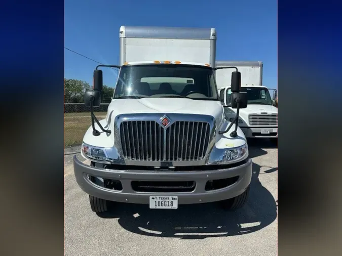 2018 NAVISTAR INTERNATIONAL 4300 LP