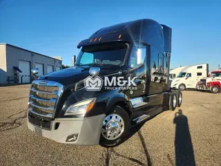 2019 FREIGHTLINER Cascadia 126