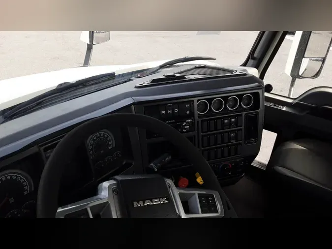 2020 Mack Anthem50625d1633dd47f295a3785887d95ef5