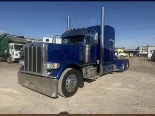 2022 Peterbilt 389