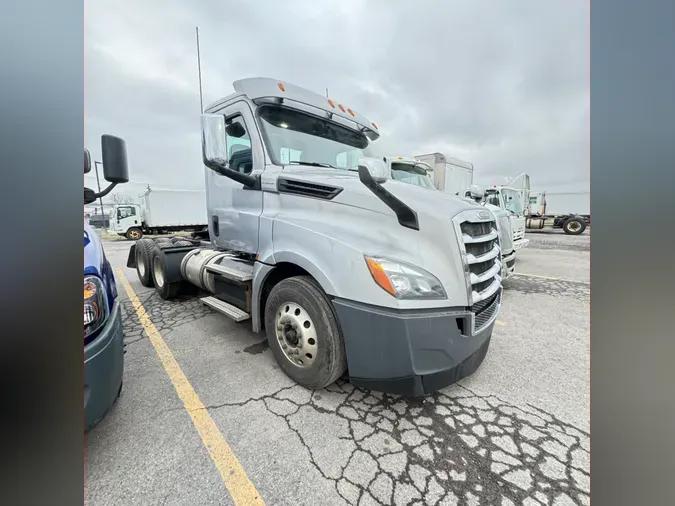 2018 FREIGHTLINER/MERCEDES NEW CASCADIA PX12664