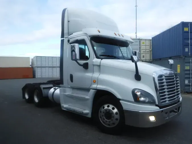 2018 FREIGHTLINER/MERCEDES CASCADIA 125