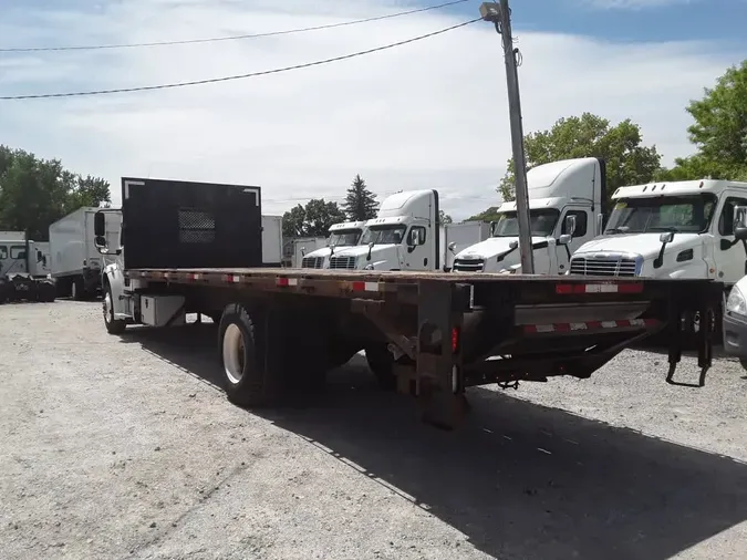 2017 FREIGHTLINER M2 106