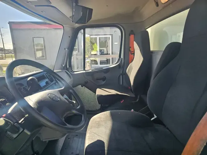 2019 FREIGHTLINER/MERCEDES M2 106