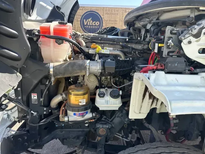 2017 FREIGHTLINER M2 112