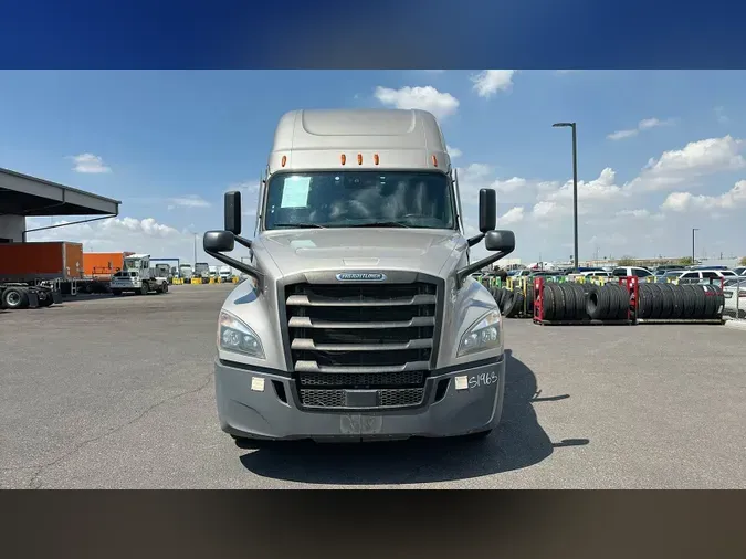 2021 Freightliner Cascadia 126