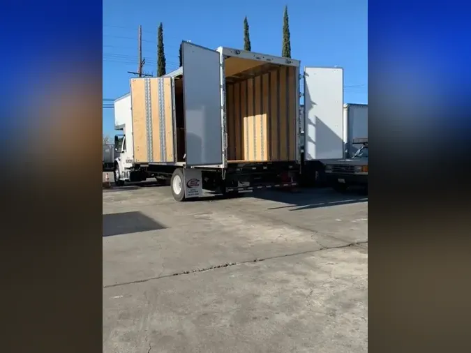 2020 Freightliner Business Class M2 106