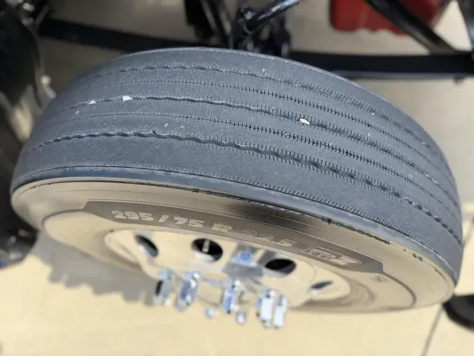 2022 Kenworth T68050731bb50a5912aae3d2baf89a6db1e5