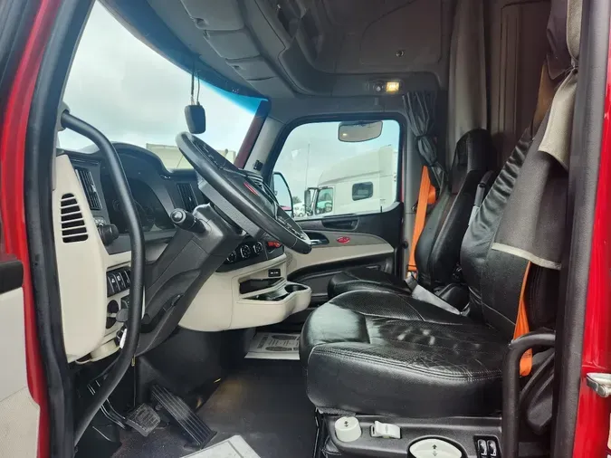 2023 PETERBILT 579