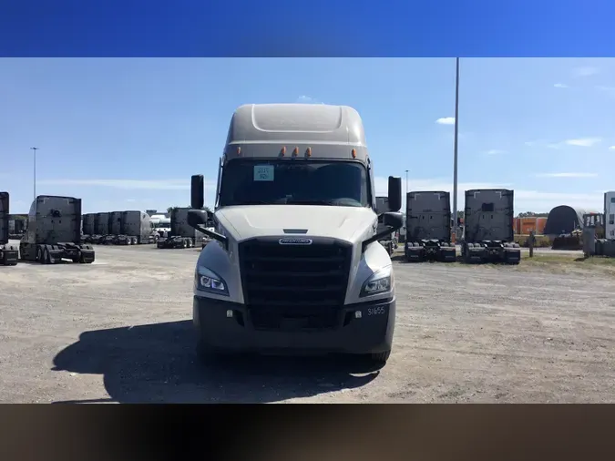 2024 Freightliner Cascadia 126