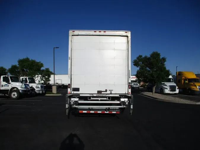 2018 FREIGHTLINER M2 106
