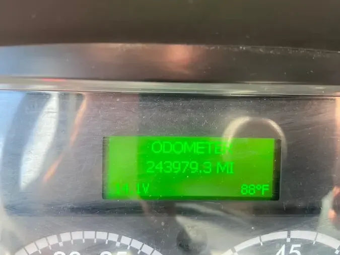 2018 FREIGHTLINER/MERCEDES M2 106