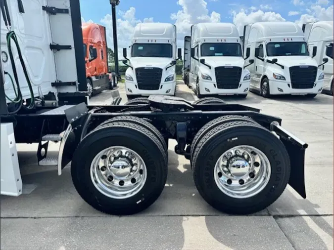 2022 Freightliner PT126SLP
