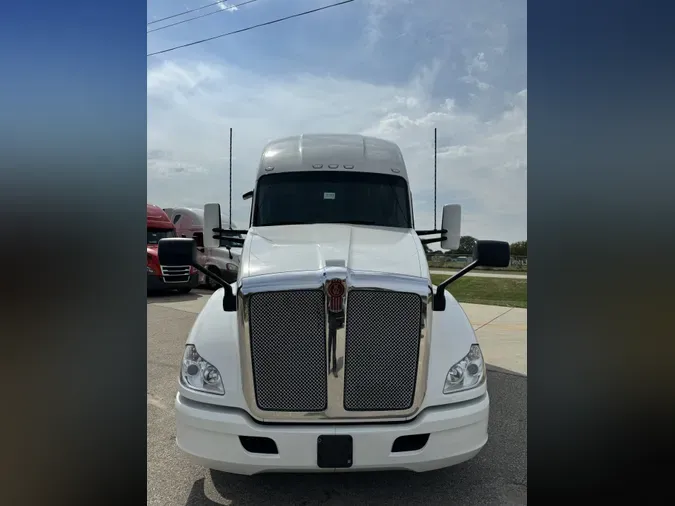 2021 KENWORTH T680