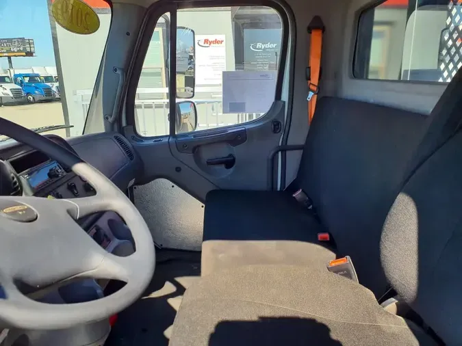 2019 FREIGHTLINER/MERCEDES M2 106