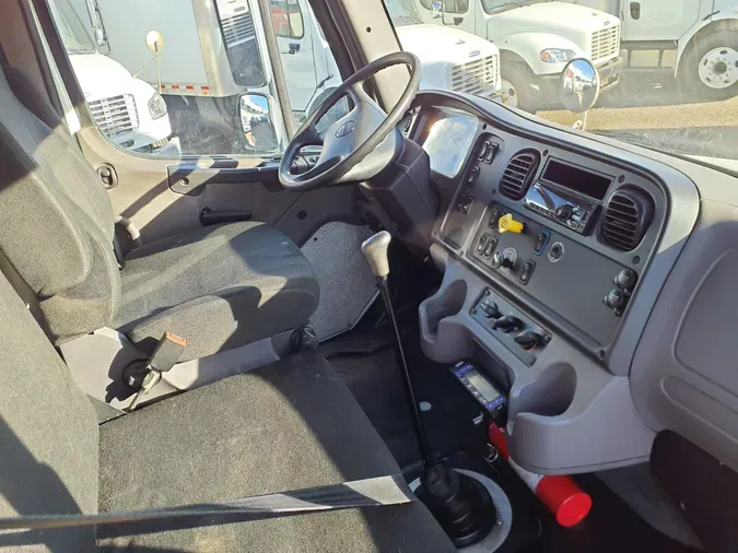 2019 FREIGHTLINER/MERCEDES M2 106