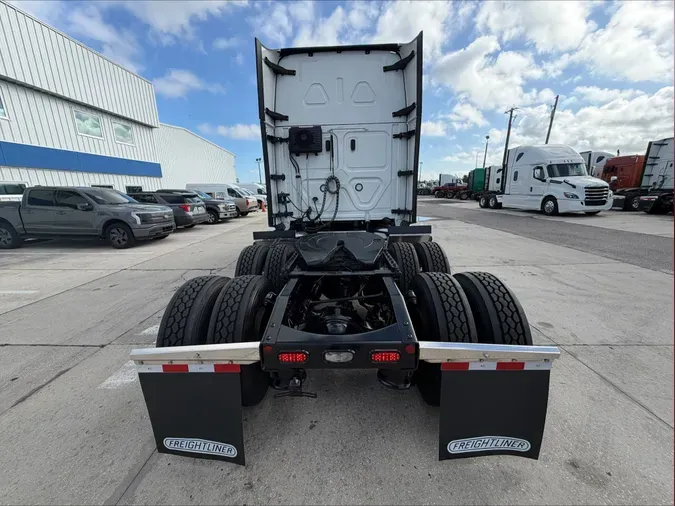 2022 Freightliner PT126SLP