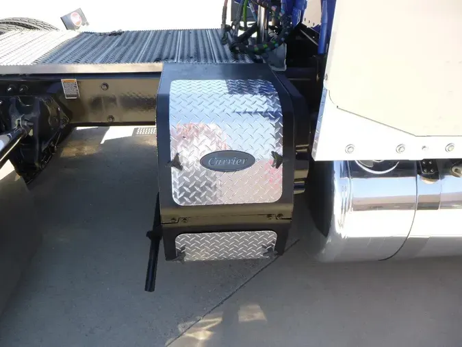 2022 Peterbilt 389