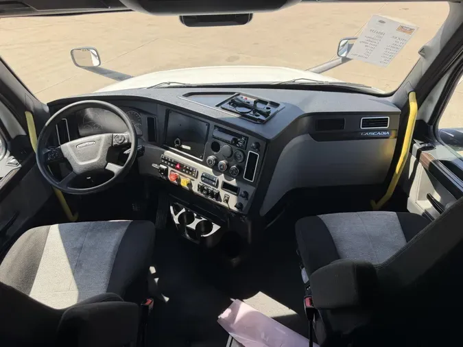 2021 Freightliner Cascadia