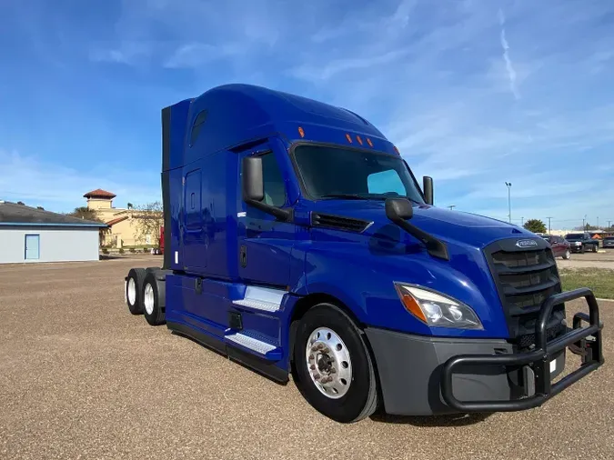 2022 Freightliner Cascadia