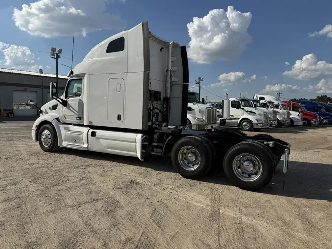 2022 Peterbilt 579