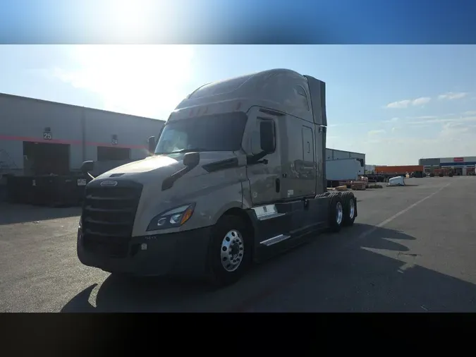 2023 Freightliner Cascadia 126