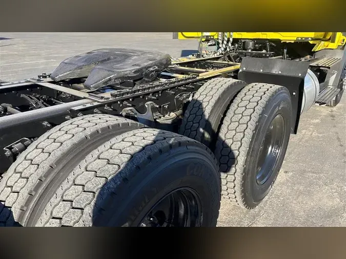 2018 INTERNATIONAL RH613