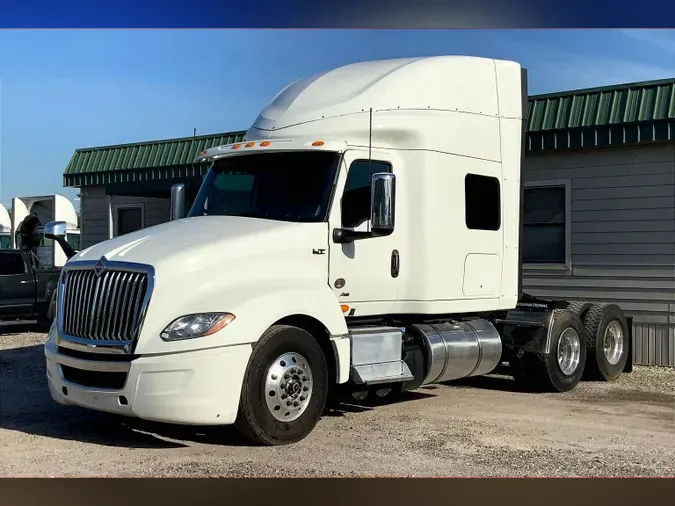 2023 INT LT625 6x4