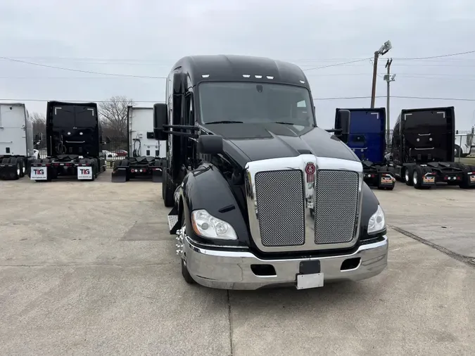 2022 Kenworth T680