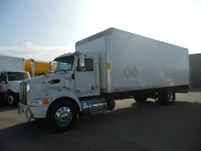 2020 Peterbilt 337
