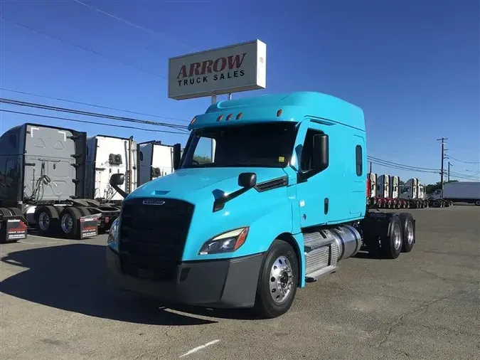 2022 FREIGHTLINER CASCADIA