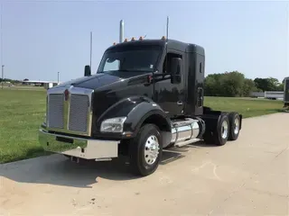 2018 KENWORTH T880